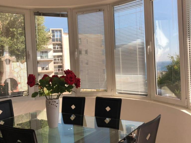 Apartmani Dini
