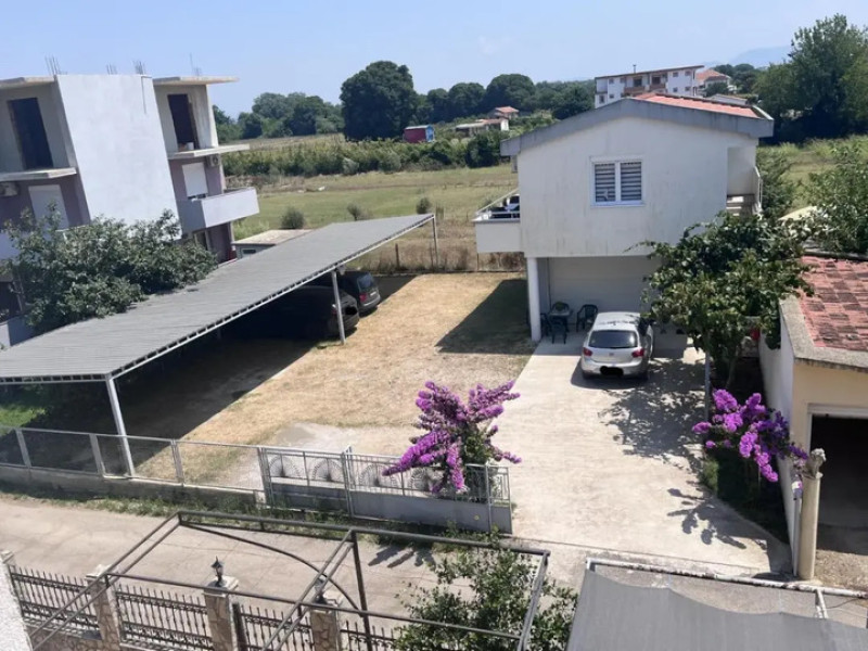 Saraj Apartments